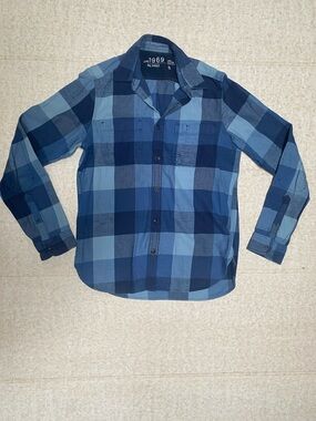 GAP Men’s Blue Plaid Button-Down, Small